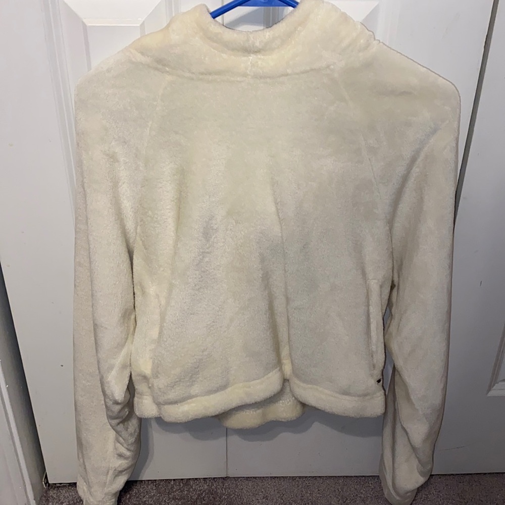 hollister plush hoodie NWOT